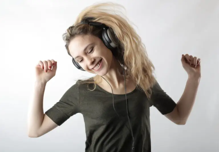 How to Unleash the Power of Music in EFL/ESL Classes